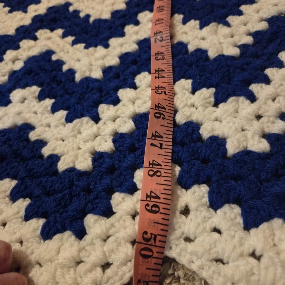VTG Handmade Crochet Afghan Blanket Blue White Chevron Zig Zag 44x50 - Picture 2 of 6